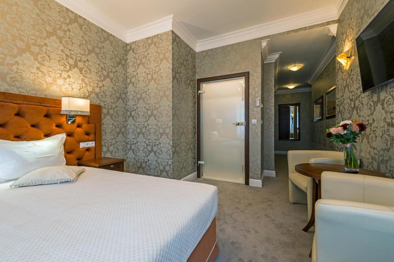 Sleepwalker Boutique Suites Breslavia Exterior foto
